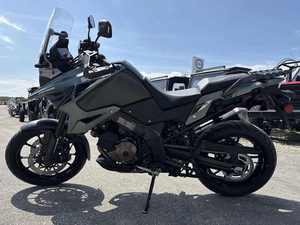 2025 Suzuki V-strom 1050 alt