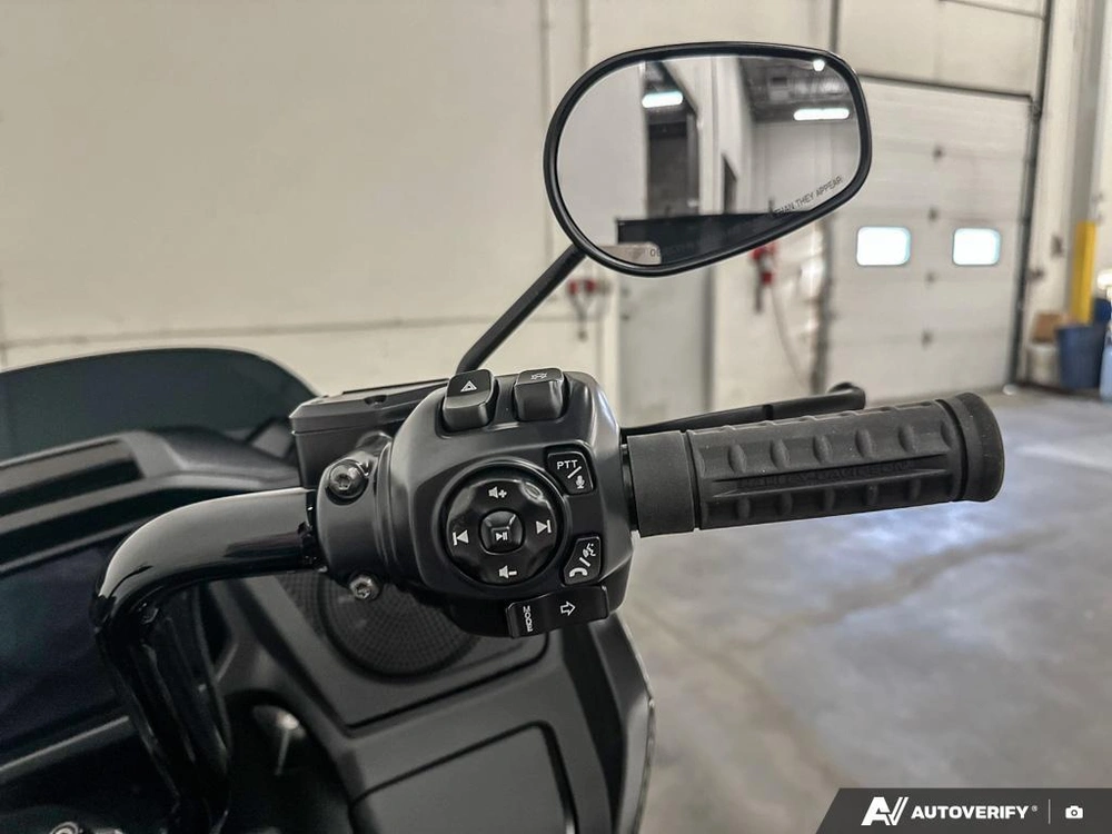 2026 Harley-davidson Road Glide alt