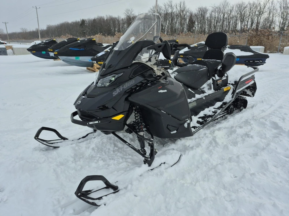 2026 Ski-doo Expedition Le 24" 900 Ace Turbo Silent Cobra 1.5" E.s. alt