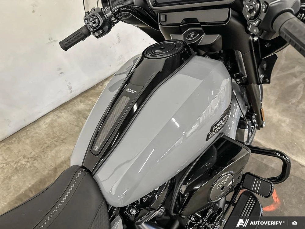 2026 Harley-davidson Street Glide alt