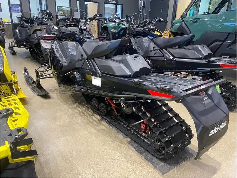 2022 Ski-Doo Renegade x 600r