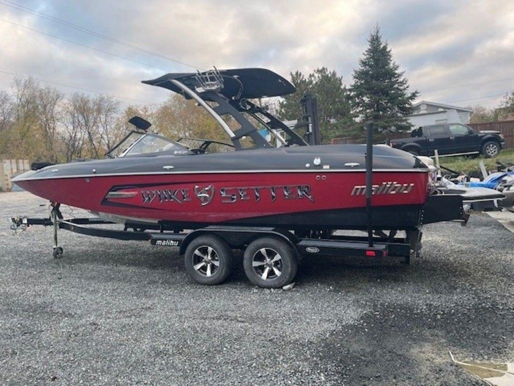 2013 Malibu Wakesetter 22 Mxz alt