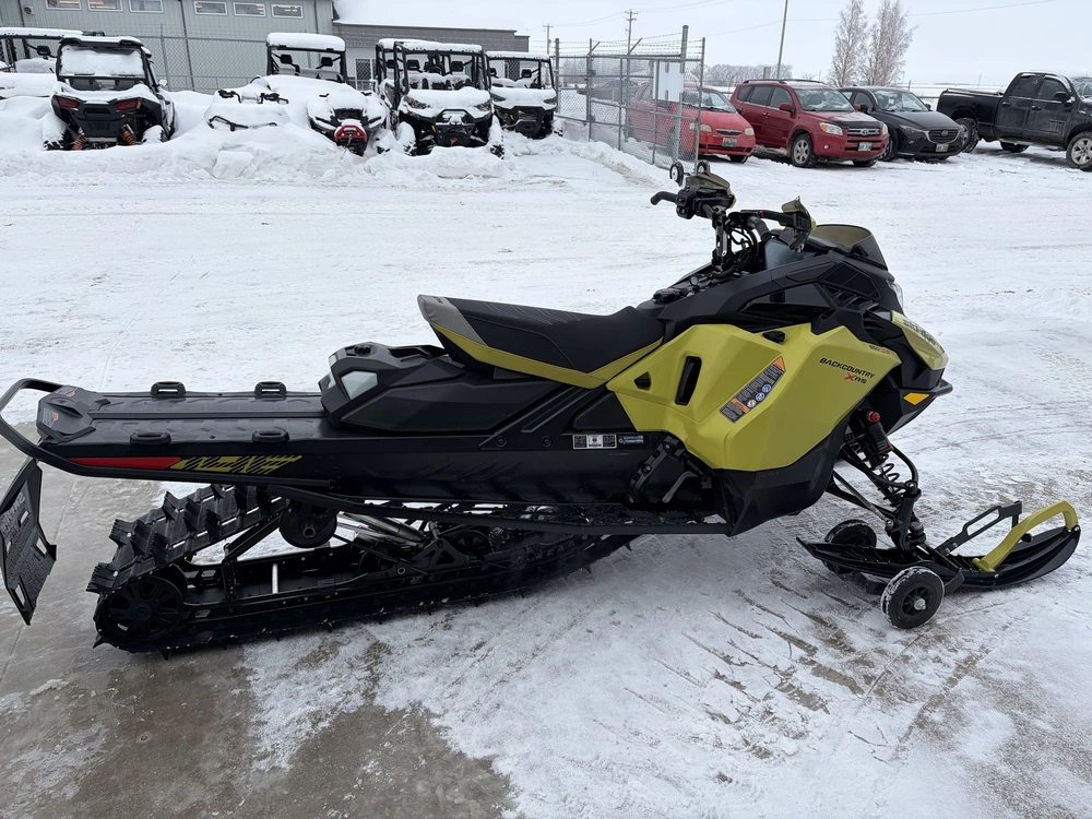 2025 Ski-doo Backcountry Xrs 146x2 850 Turbo 10.25" Touchscreen alt