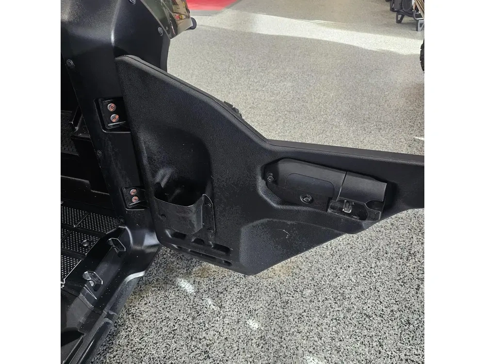 2025 Honda Pioneer 700-4 Utv alt