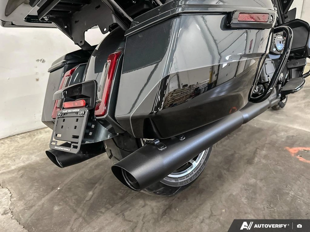 2025 Harley-davidson Street Glide Ultra alt