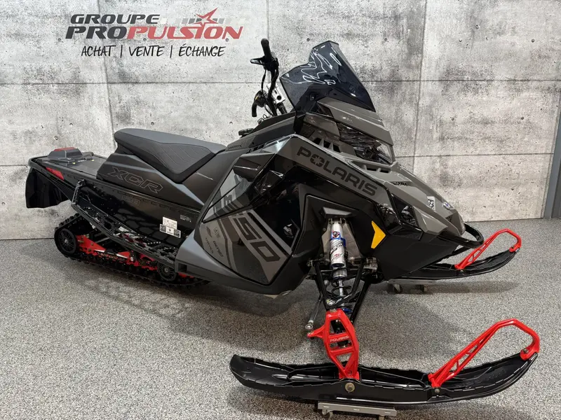 2025 Polaris Indy XCR 850 | Garantie déc. 2028