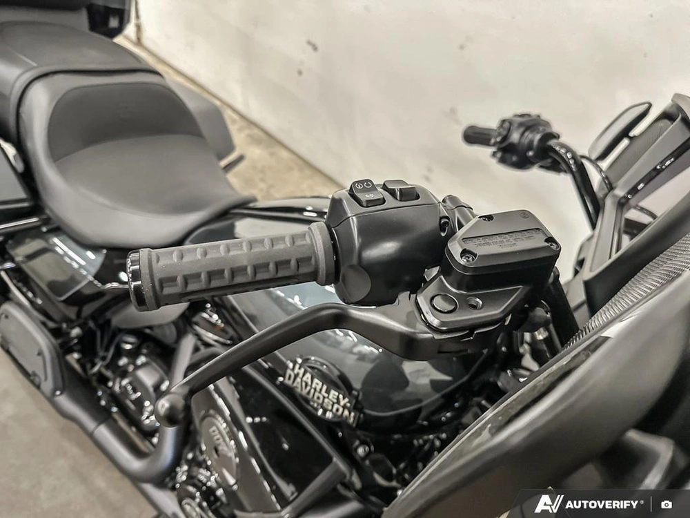 2025 Harley-davidson Street Glide Ultra alt