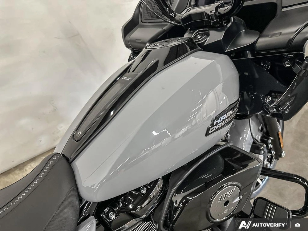 2026 Harley-davidson Road Glide alt