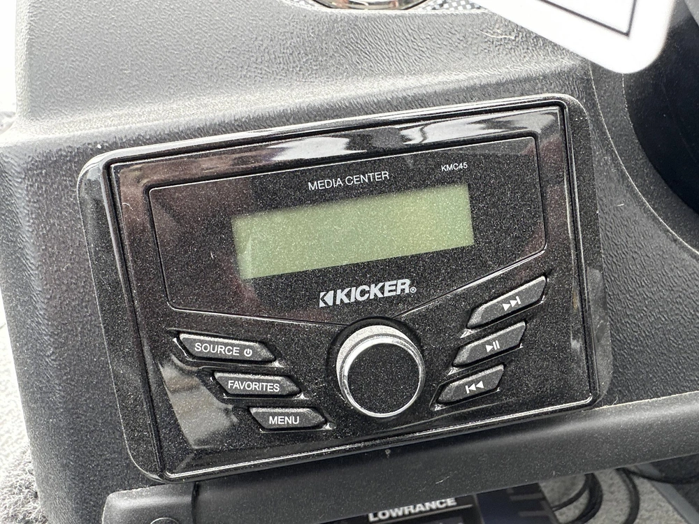 2023 Lowe Boats Fm 1775 Wt alt