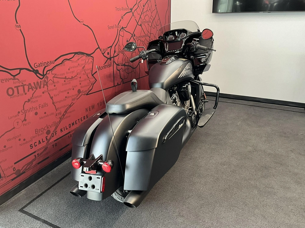 Indian Motorcycle Challenger Dark Horse 2026 alt
