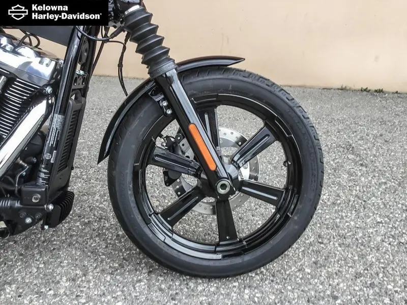 2026 Harley-Davidson FXBB - Street Bob® thumbnail 8