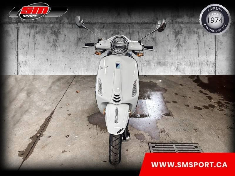 2026 Vespa Primavera 50 alt