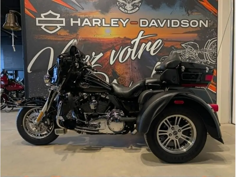 2013 Harley-Davidson Trike Tri Glide Ultra FLHTCUTG thumbnail 6