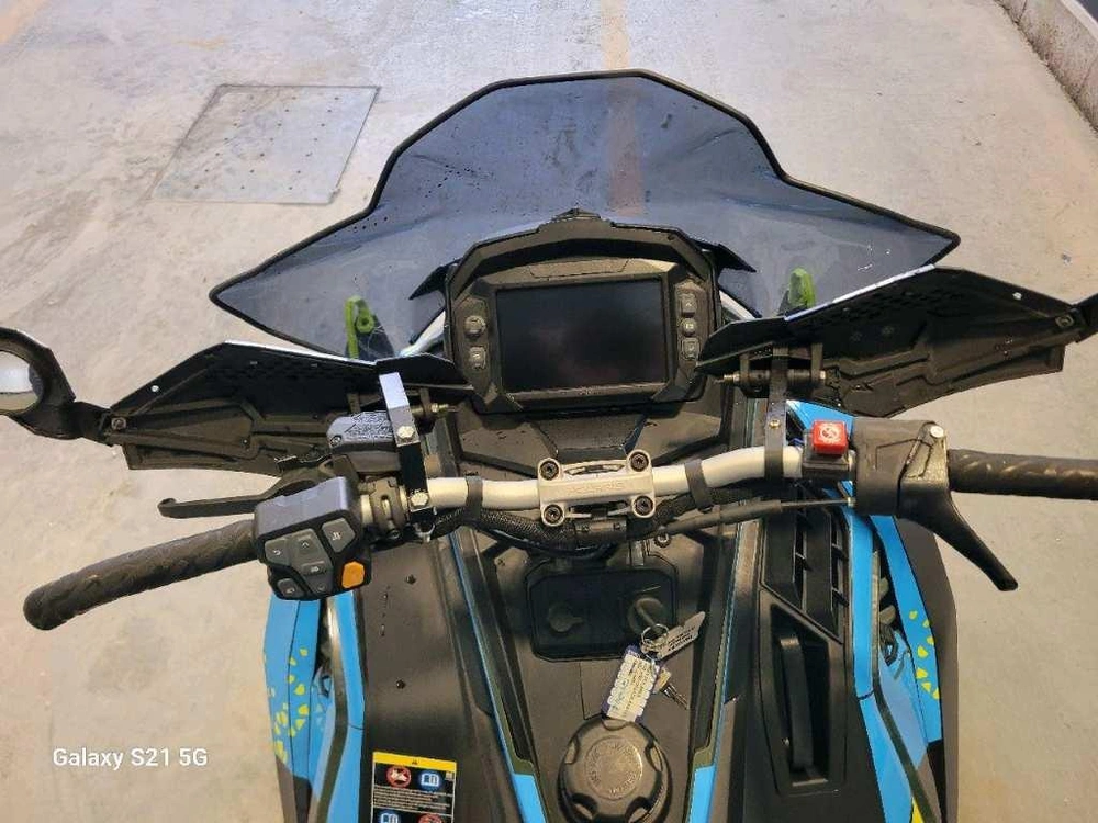 Polaris 850 Sb Assault 146 Es 2024 alt