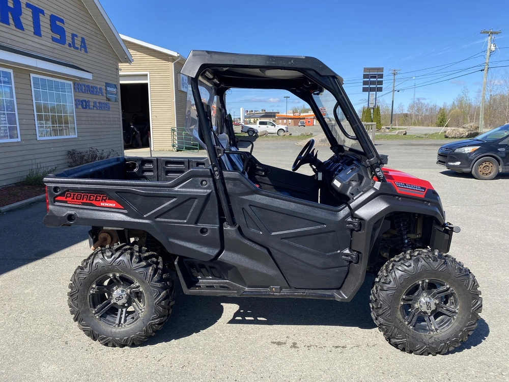 Honda Pioneer 1000-3 2021 alt