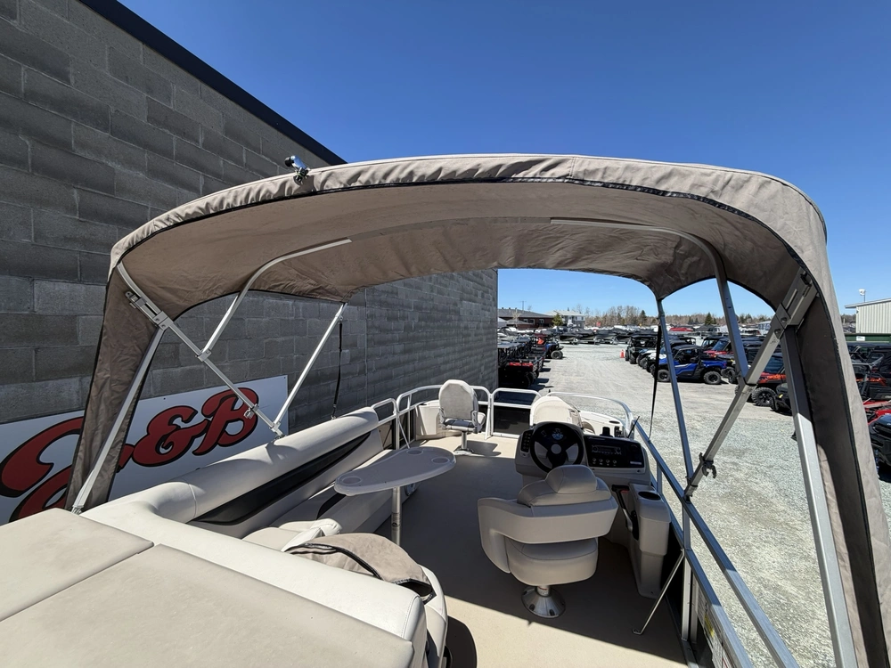 2012 Princecraft Vectra 19 2s alt
