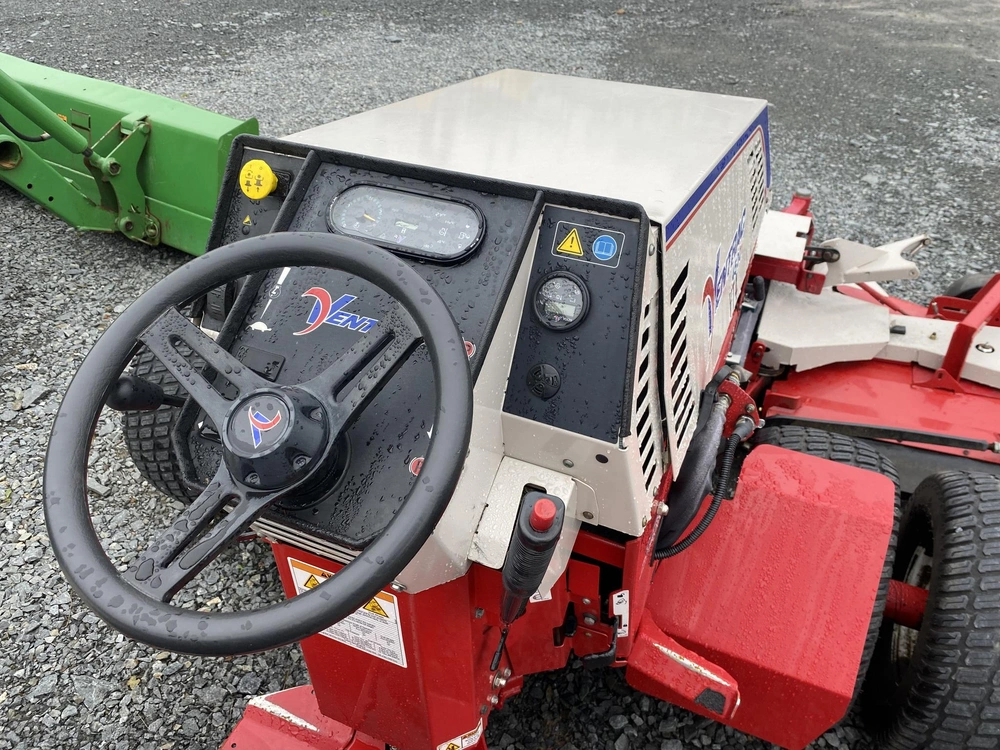 2014 Ventrac 4500y alt