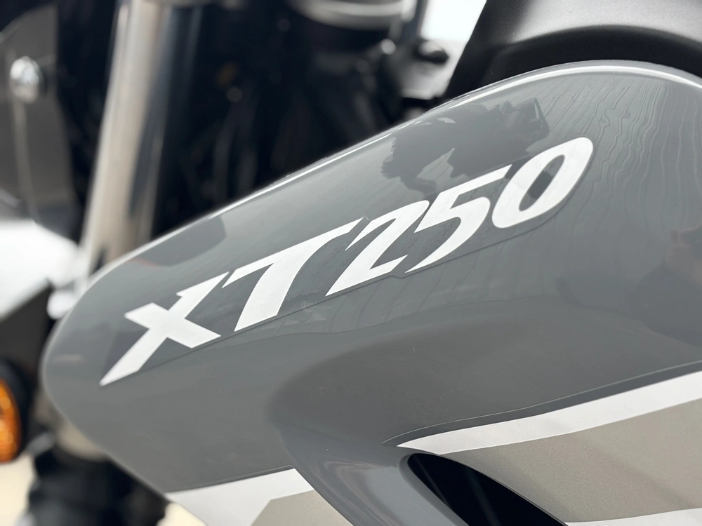 2025 Yamaha Xt250 alt
