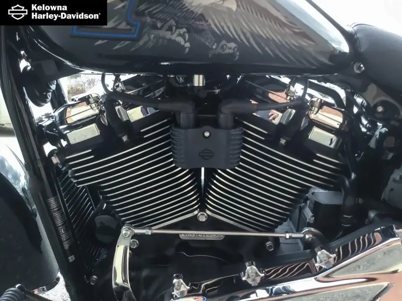 2026 Harley-Davidson FLHC - Heritage Classic thumbnail 24