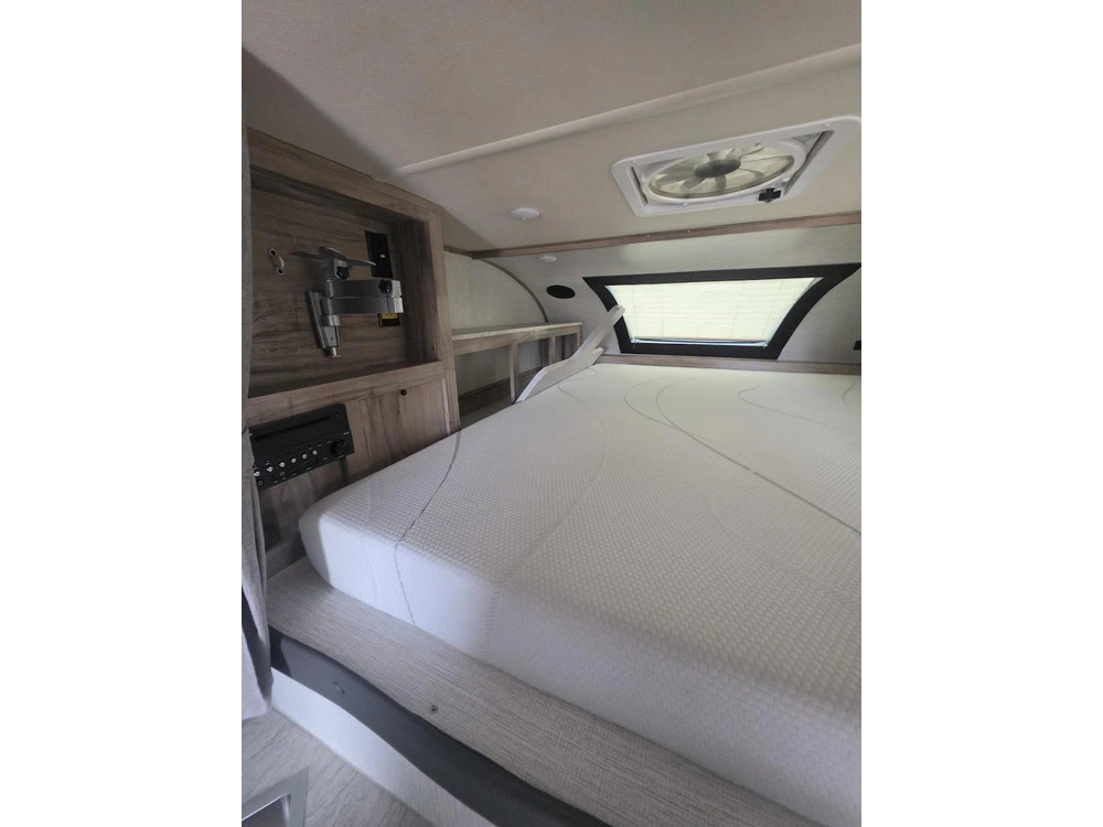 Palomino Real-lite 1803 2021 alt