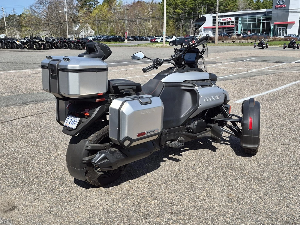 2025 Brp Canyon Xt alt