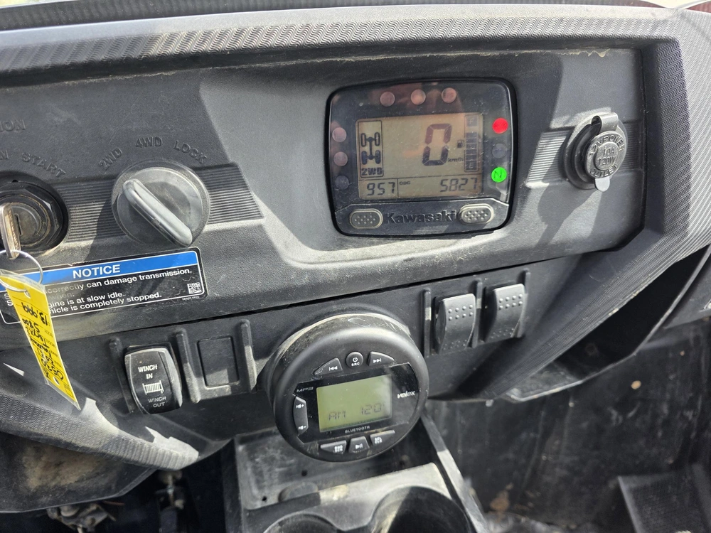 2021 Kawasaki Teryx2 S alt