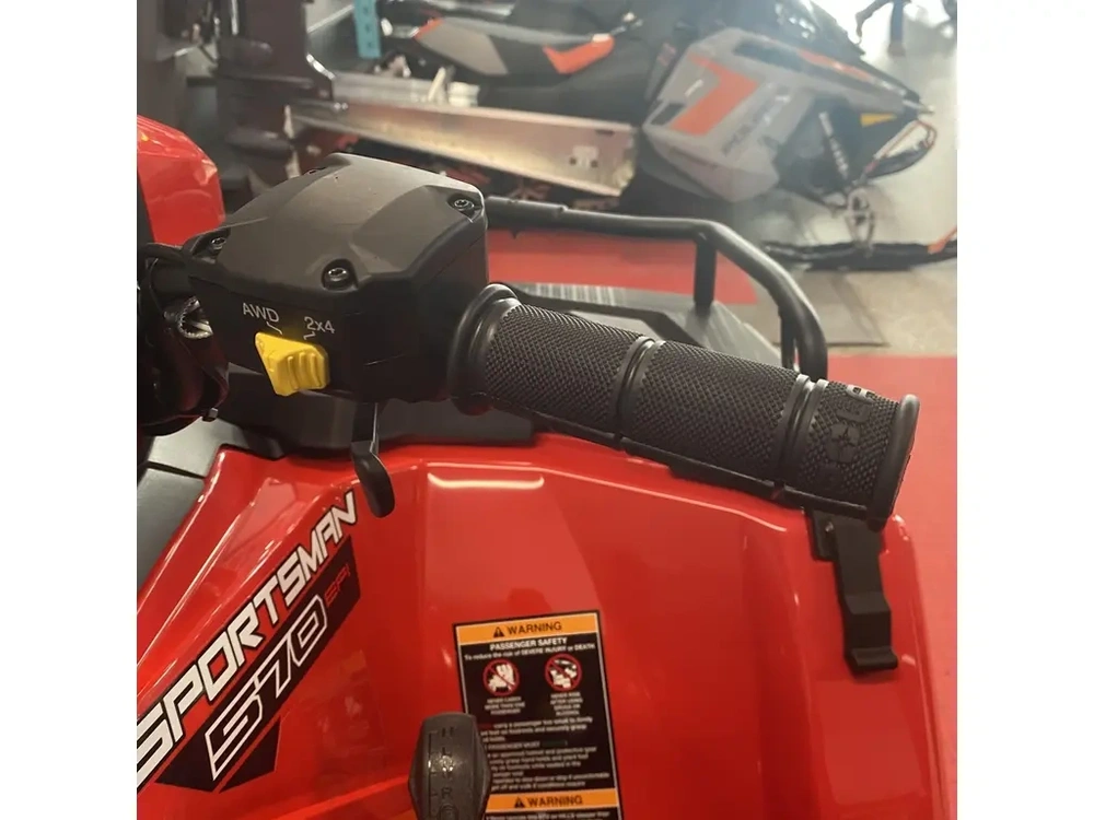 2026 Polaris Sportsman Touring 570 alt