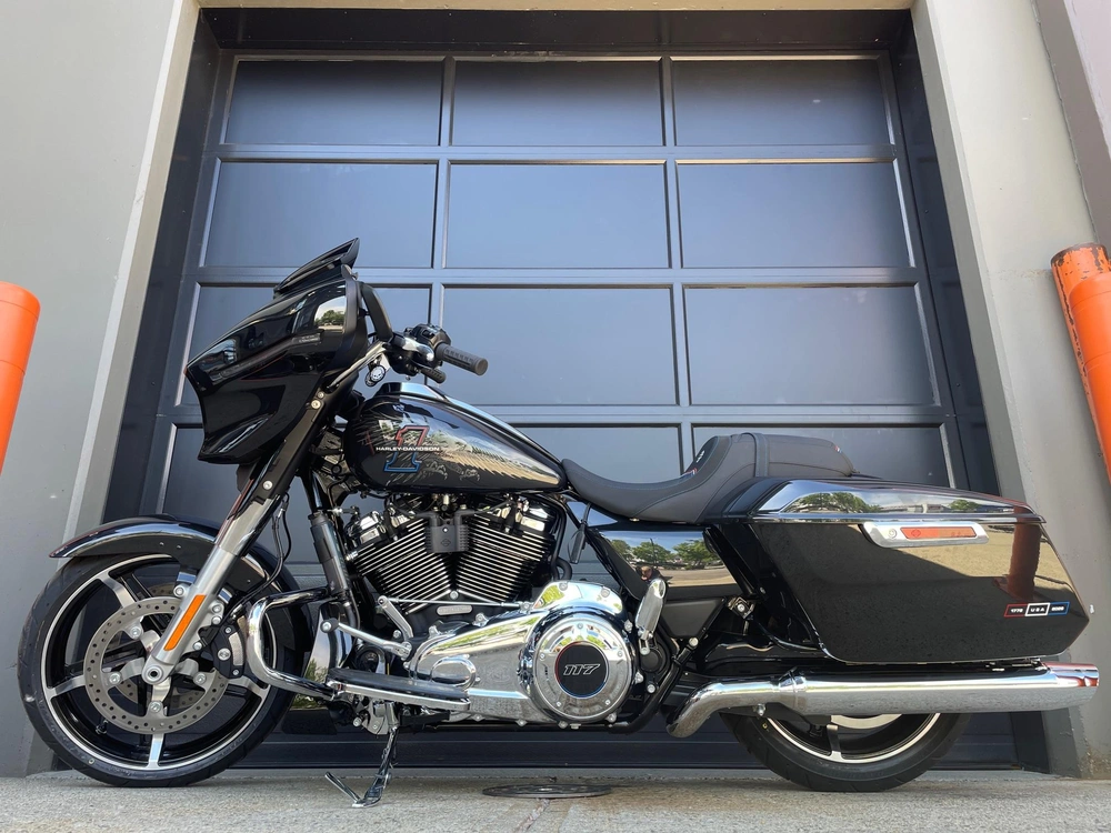 2026 Harley-davidson Flhx - Street Glide® Liberty Edition alt