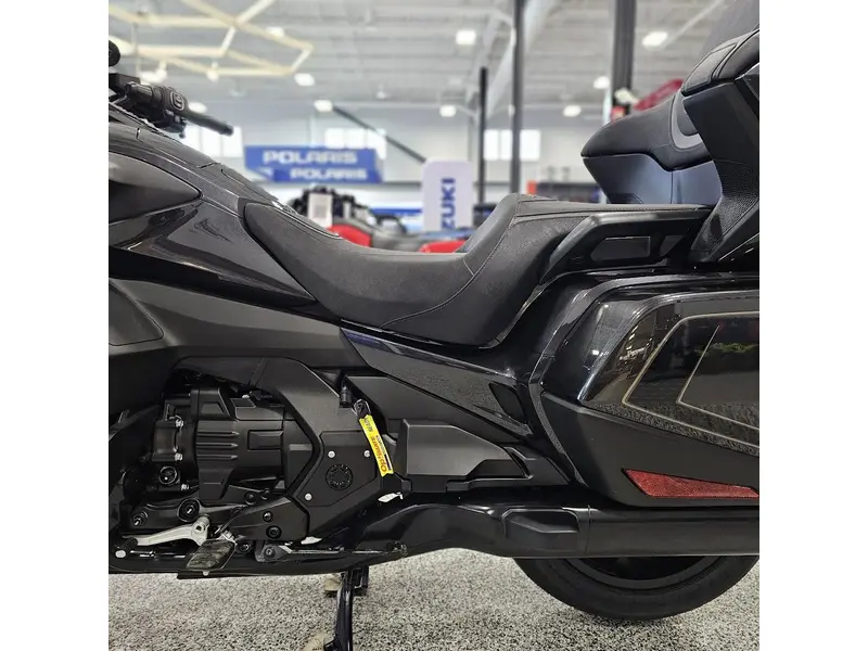 2026 Honda GOLDWING BASE thumbnail 24