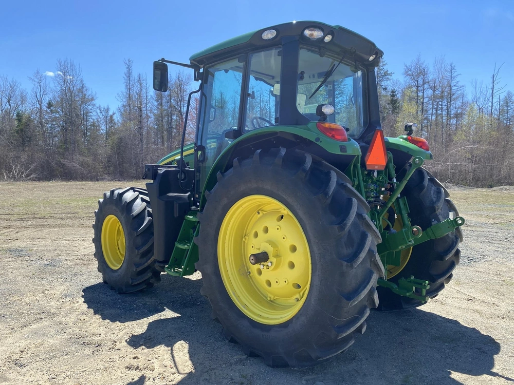 2024 John Deere 6110m alt