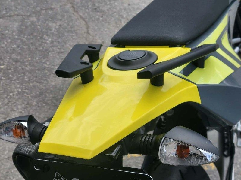 2023 Husqvarna 701sm alt