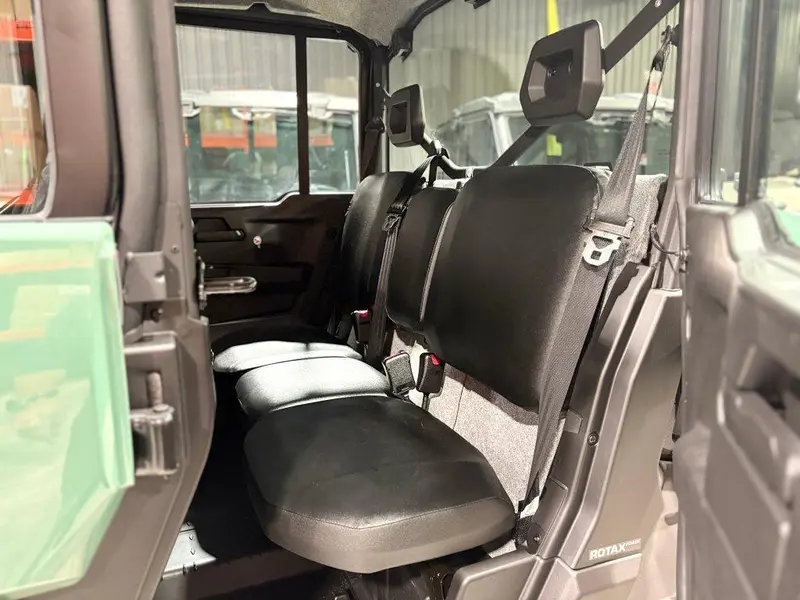 2026 Can-Am Defender MAX DPS CAB HVAC HD10 thumbnail 10