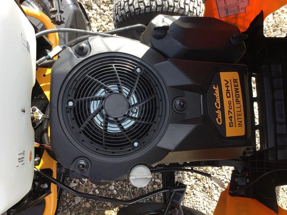 2026 Cub Cadet Xt1 Euduro Series™ Xt1 Lt46 Intellipower alt