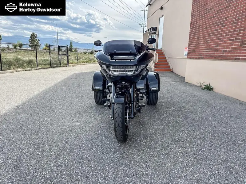 2026 Harley-Davidson FLTRT - Road Glide® 3 thumbnail 26