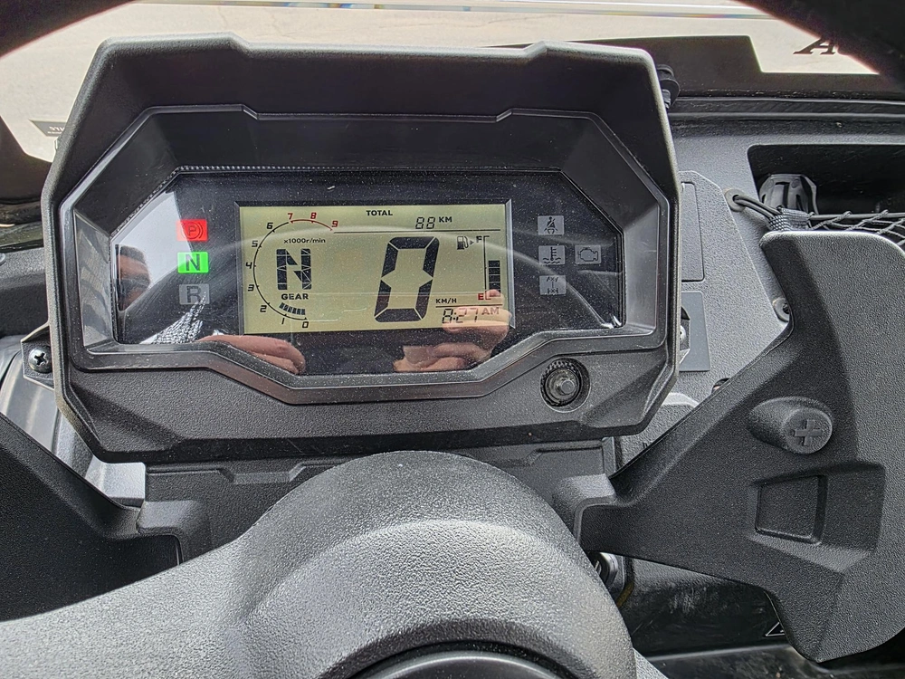 2025 Honda Pioneer 700 4p Deluxe alt