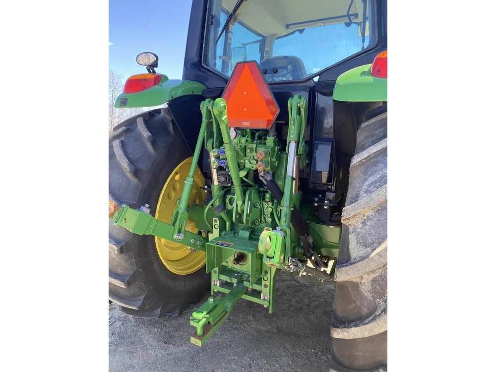 2024 John Deere 6110m alt