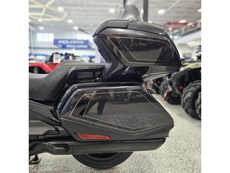 2026 Honda GOLDWING BASE thumbnail 25