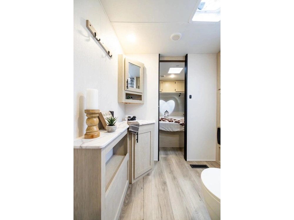 2026 Forest River Shasta 533 Bh alt