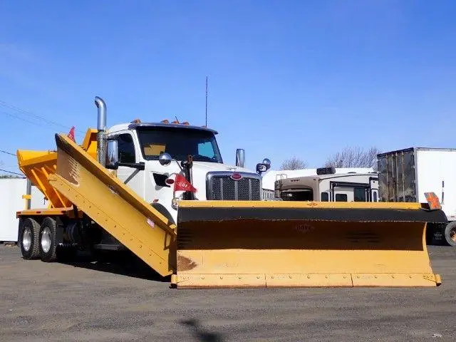2024 Peterbilt 567