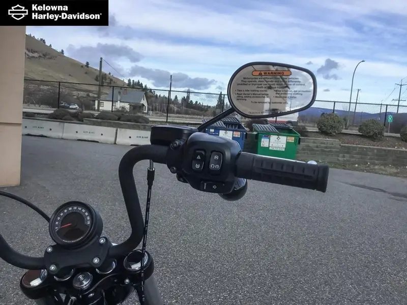 2026 Harley-Davidson FXBB - Street Bob® thumbnail 16