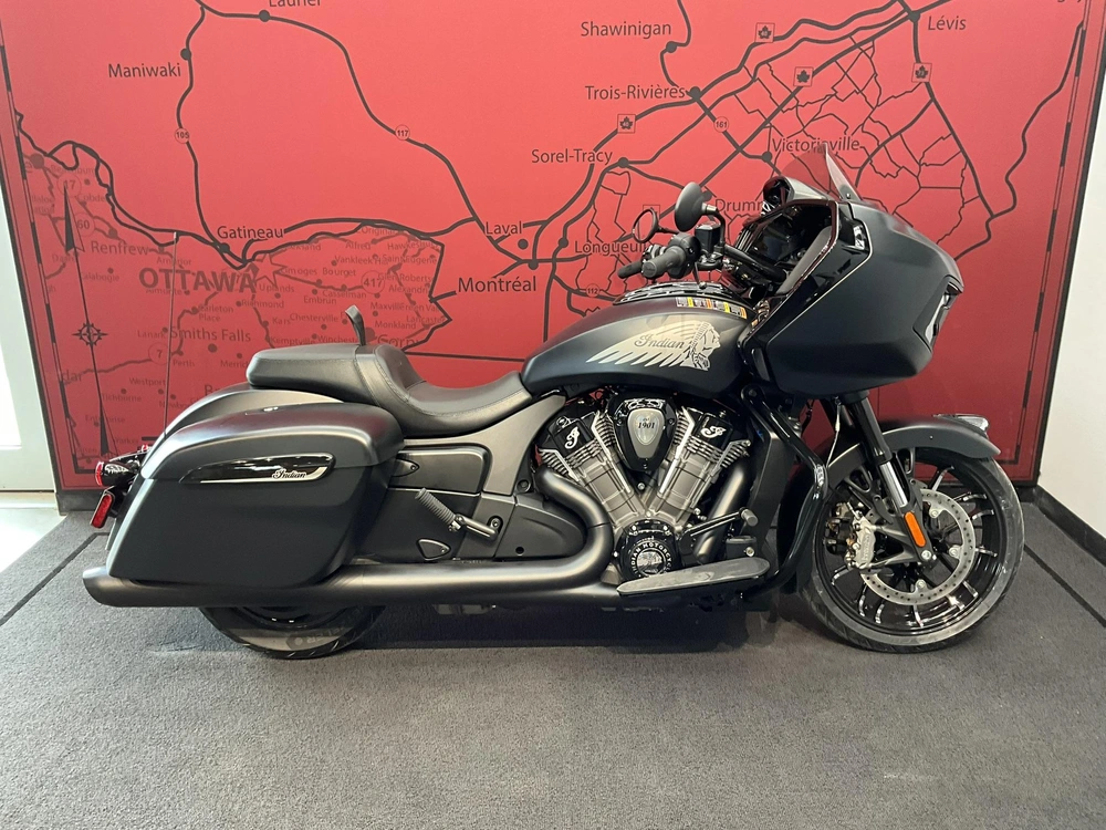 Indian Motorcycle Challenger Dark Horse 2026 alt