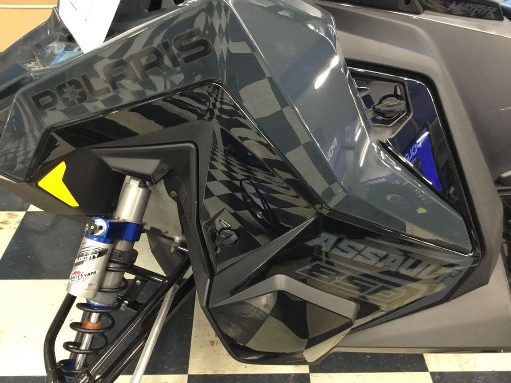 2025 Polaris Prostar S4 Indy Adventure 137 Storm Gray / Indy Red alt