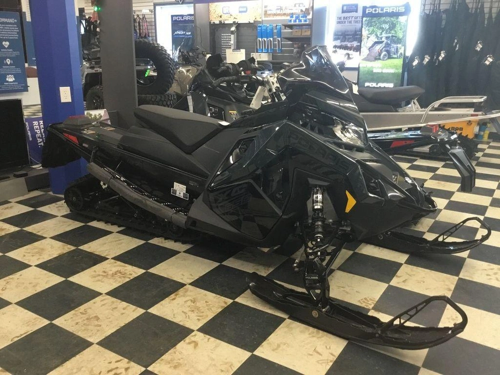 2026 Polaris 650 Indy Xc 137 Gloss Black / Blue Dusk alt