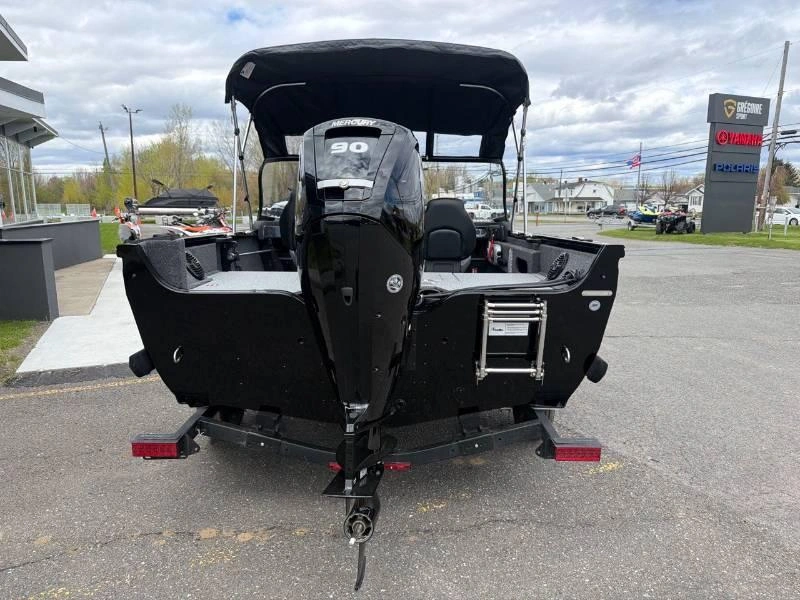 Crestliner 1650 Hawk Wt Jumpseat 2026 alt
