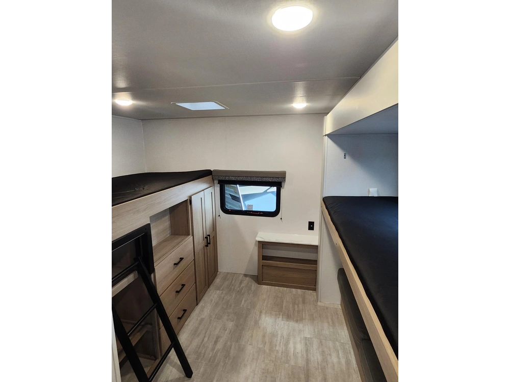 2026 Aspen Trail By Dutchmen 3310 Bhs alt