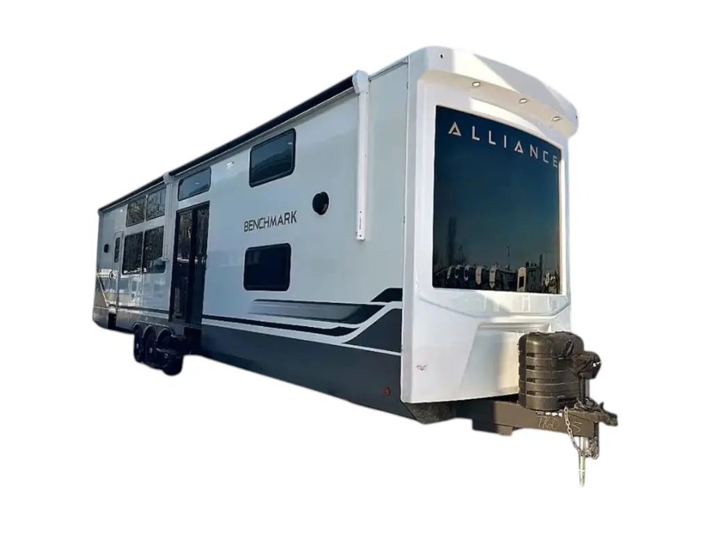 Alliance RV Benchmark 2026 - 44LFT