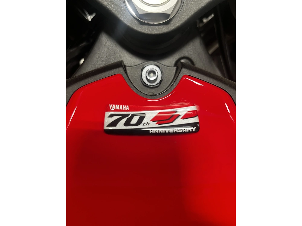 Yamaha Yzf-r1 R1 2026 alt