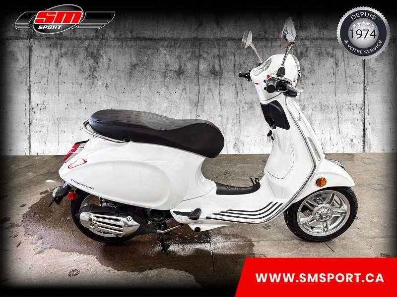 2026 Vespa Primavera 50 alt