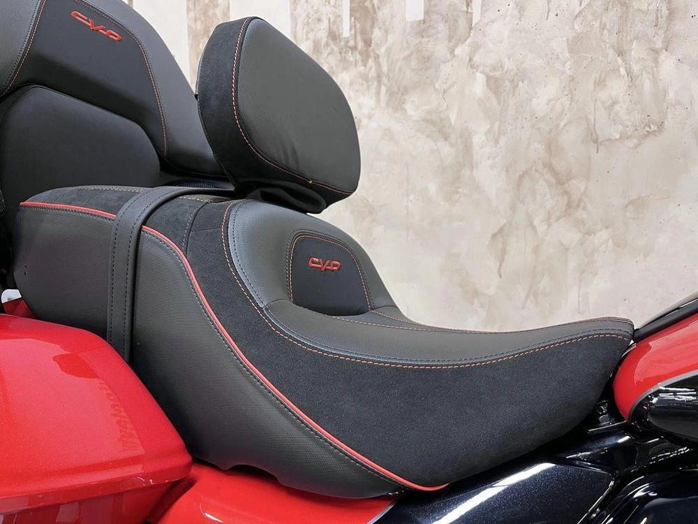 2026 Harley-davidson Flhxlse Cvo Street Glide Limited alt