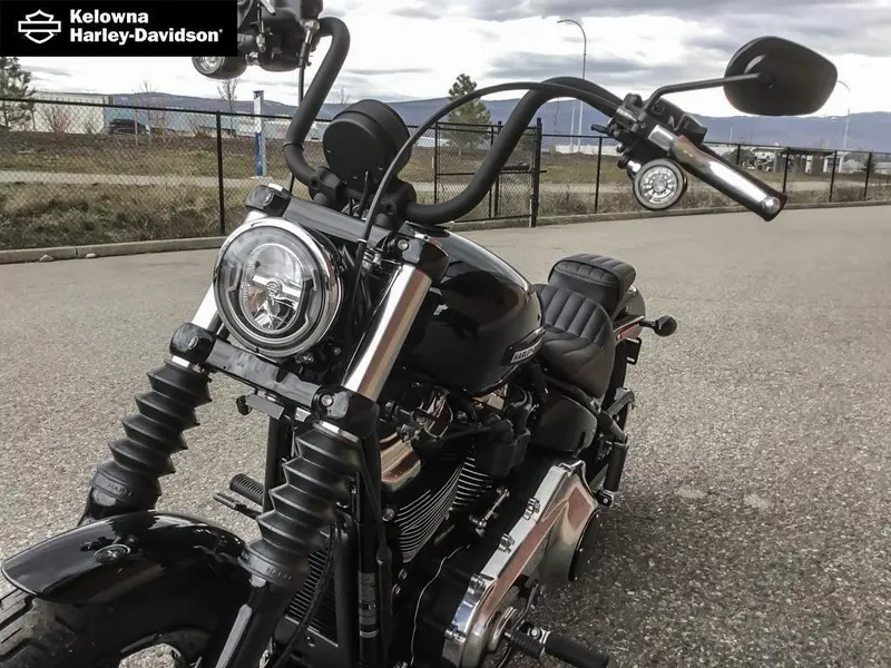 2026 Harley-Davidson FXBB - Street Bob® thumbnail 20